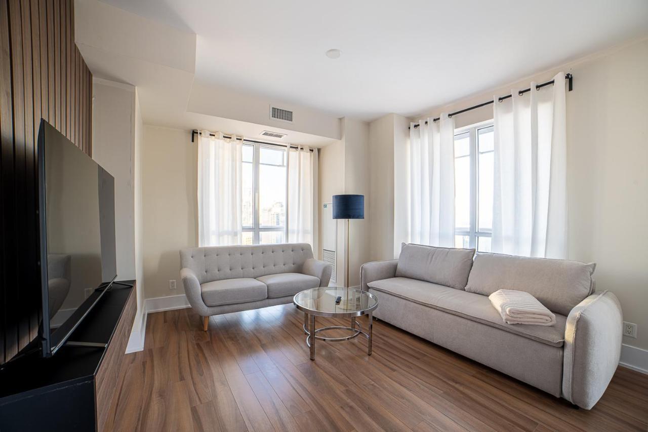 Designer Condo W/ Cn Tower View & Parking Toronto Exterior foto
